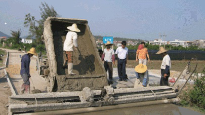 二級建造師考試市政實務(wù)知識點：混凝土面板模板、鋼筋安裝、攤鋪與振動